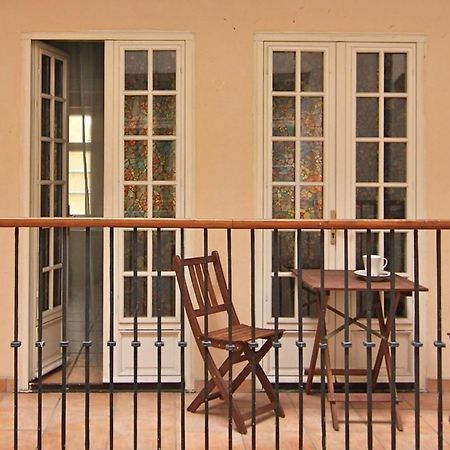 Historical Apartment With Balcony Прага Экстерьер фото