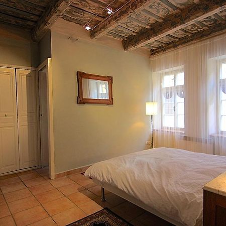 Historical Apartment With Balcony Прага Экстерьер фото